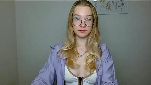 Snapshot of cindi_hot chatting on October 2025 09:33:01 AM cindi hot online show from October 2025 09:33:01 AM