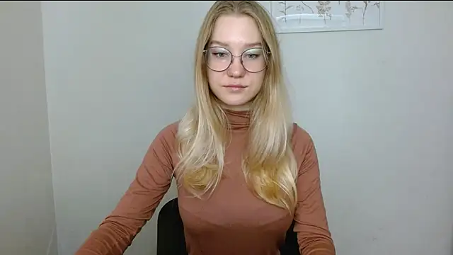 Snapshot of cindi_hot chatting on October 2025 09:33:02 AM cindi hot online show from October 2025 09:33:02 AM