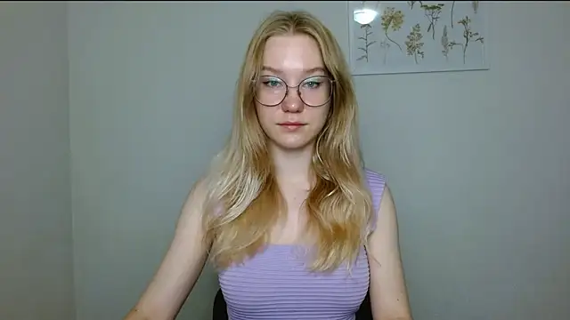 Snapshot of cindi_hot chatting on September 2025 09:05:02 AM cindi hot online show from September 2025 09:05:02 AM