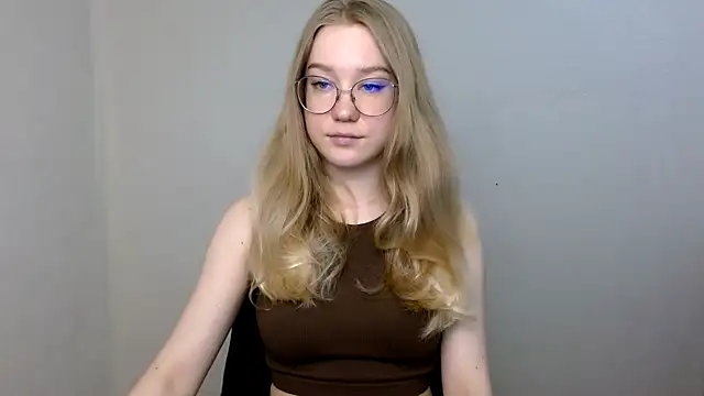 cindi hot online show from April 2026 03:16:01 PM