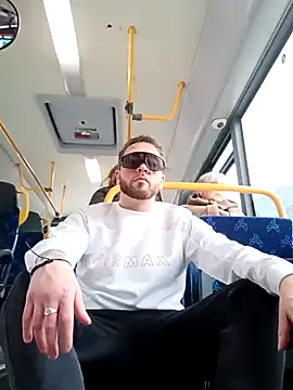 Snapshot of 1ninefellababy chatting on March 2025 12:53:02 PM 1ninefellababy online show from March 2025 12:53:02 PM