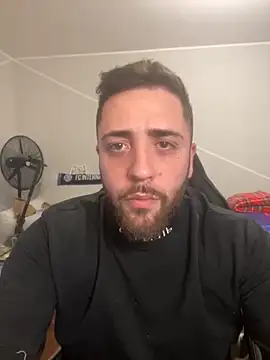 Snapshot of 1ninefellababy chatting on December 2025 05:23:01 PM 1ninefellababy online show from December 2025 05:23:01 PM