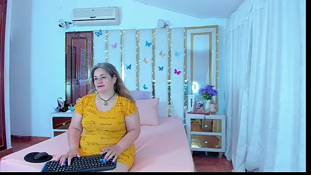 AnyelaGitanaMature online show from September 2025 02:34:01 AM
