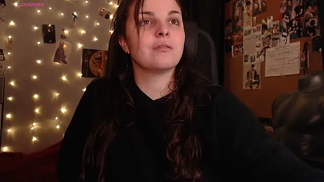 Saya sweet online show from October 2025 09:38:02 PM