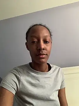 Snapshot of Bluesaphireee chatting on March 2025 05:03:02 PM Bluesaphireee online show from March 2025 05:03:02 PM