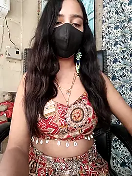 Parinaaz18 online show from April 2026 01:18:02 AM