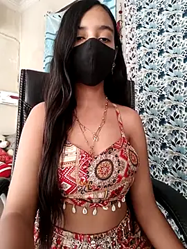 Snapshot of Parinaaz18 chatting on September 2025 02:18:02 AM Parinaaz18 online show from September 2025 02:18:02 AM