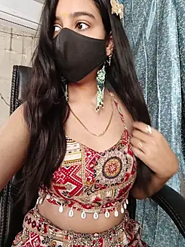 Snapshot of Parinaaz18 chatting on May 2026 01:32:01 AM Parinaaz18 online show from May 2026 01:32:01 AM