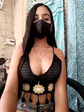 Snapshot of Parinaaz18 chatting on March 2025 04:56:01 AM Parinaaz18 online show from March 2025 04:56:01 AM