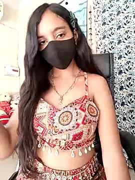 Snapshot of Parinaaz18 chatting on September 2025 02:18:02 AM Parinaaz18 online show from September 2025 02:18:02 AM