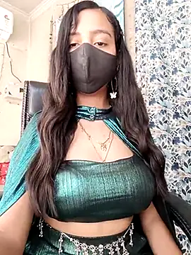 Parinaaz18 online show from April 2026 01:51:02 AM