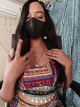 Snapshot of Parinaaz18 chatting on June 2026 01:25:01 AM Parinaaz18 online show from June 2026 01:25:01 AM