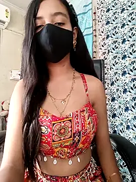 Snapshot of Parinaaz18 chatting on September 2025 02:12:01 AM Parinaaz18 online show from September 2025 02:12:01 AM