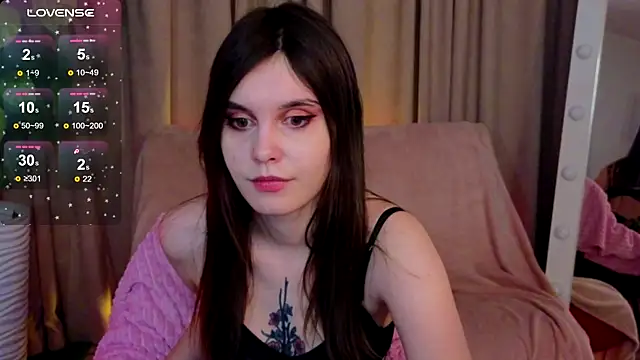 Snapshot of SusieMorris chatting on February 2025 05:44:02 AM SusieMorris online show from February 2025 05:44:02 AM