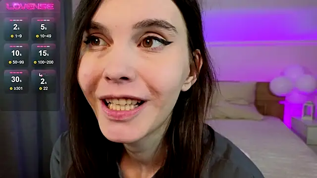 Snapshot of SusieMorris chatting on February 2025 08:14:01 AM SusieMorris online show from February 2025 08:14:01 AM