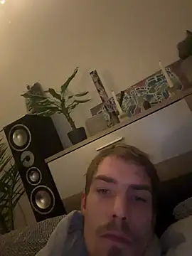 Snapshot of KidoXVII chatting on November 2025 05:07:01 AM KidoXVII online show from November 2025 05:07:01 AM