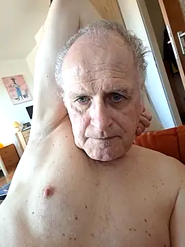 Snapshot of Milkasahne64 chatting on September 2025 08:54:01 AM Milkasahne64 online show from September 2025 08:54:01 AM