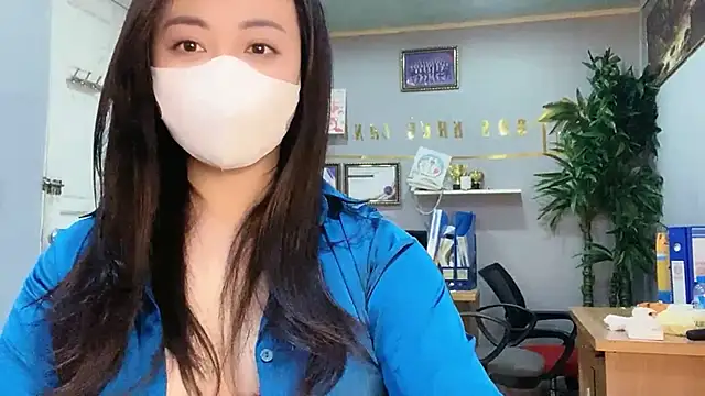 Bamboo Swetie online show from February 2025 03:53:02 PM