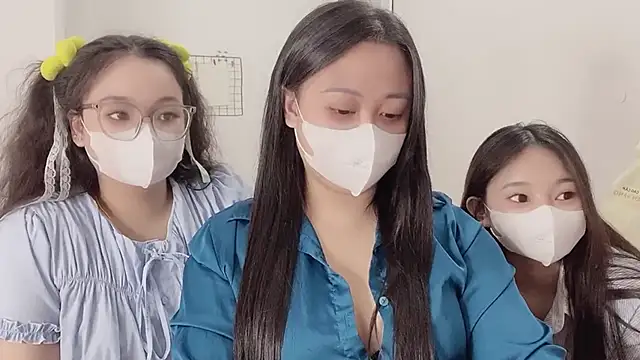 Bamboo Swetie online show from November 2025 03:05:01 PM