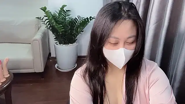 Bamboo Swetie online show from April 2026 03:57:02 PM