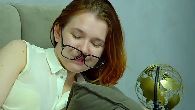 LessySmith online show from February 2026 04:37:02 AM