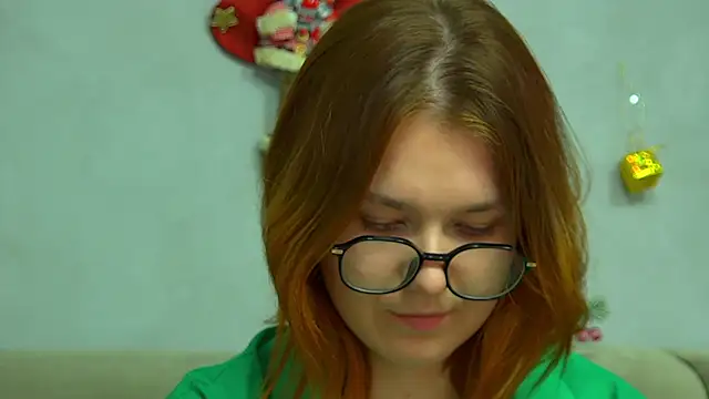 LessySmith online show from December 2025 08:04:02 PM