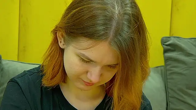 LessySmith online show from November 2025 04:21:01 PM