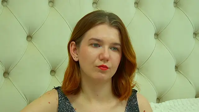 LessySmith online show from November 2025 04:45:02 PM