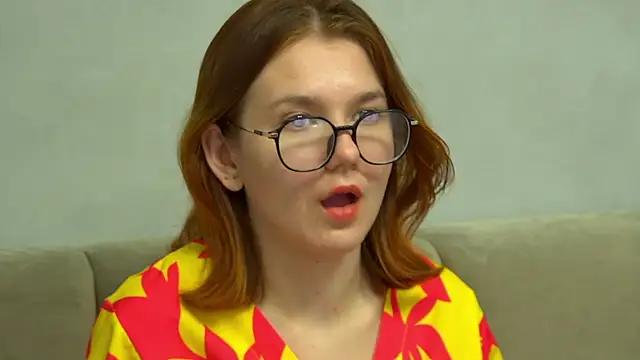 LessySmith online show from November 2025 04:57:02 AM