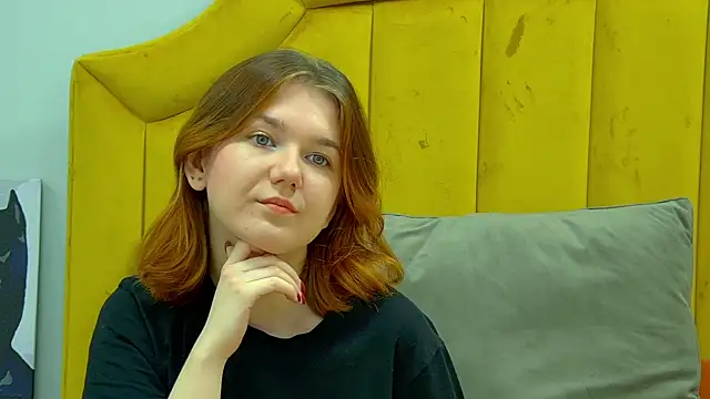 LessySmith online show from November 2025 04:23:02 PM