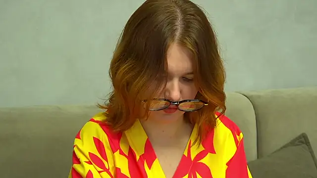 LessySmith online show from November 2025 04:51:01 PM