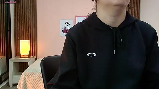 alina martinelli online show from April 2026 11:38:02 AM