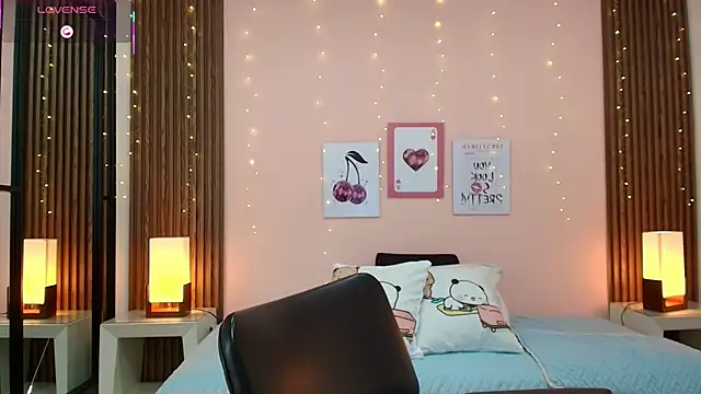 alina martinelli online show from April 2026 10:29:01 AM