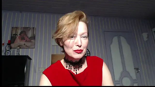 Marquise555 online show from December 2025 05:56:02 PM