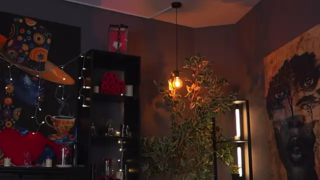 Evelyn Evyyy online show from March 2026 07:14:02 PM