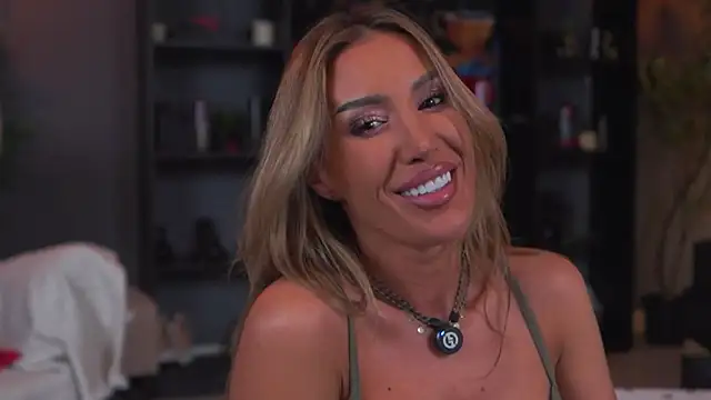 Evelyn Evyyy online show from May 2026 06:16:01 PM