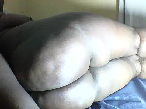 Snapshot of Gorgeous_ass20 chatting on December 2025 11:54:01 PM Gorgeous ass20 online show from December 2025 11:54:01 PM