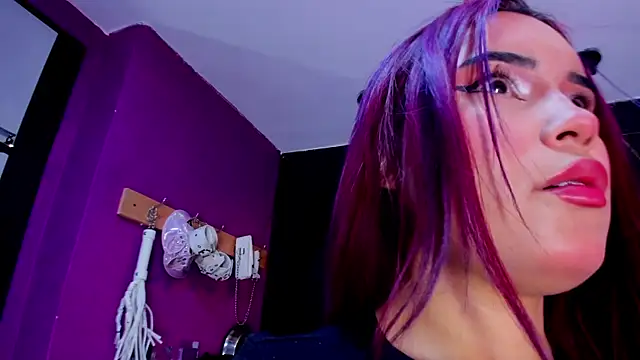 Alexa Slave online show from December 2025 07:02:02 PM