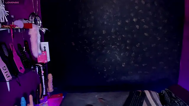 Alexa Slave online show from December 2025 09:06:02 PM