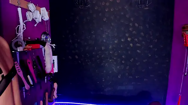 Alexa Slave online show from November 2025 07:14:02 PM