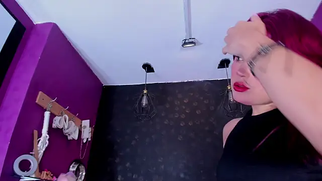 Alexa Slave online show from October 2025 07:24:01 PM
