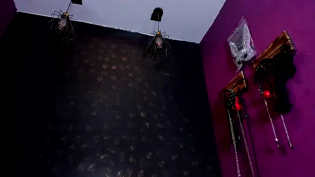 Alexa Slave online show from November 2025 07:08:02 PM