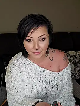 Snapshot of -BonnieBlack- chatting on January 2025 08:04:01 PM -BonnieBlack- online show from January 2025 08:04:01 PM