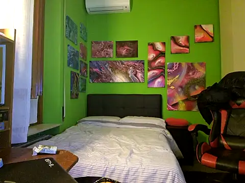 Snapshot of MASTERMONEY chatting on November 2025 04:23:01 PM MASTERMONEY online show from November 2025 04:23:01 PM