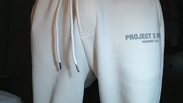 Snapshot of MASTERMONEY chatting on February 2025 11:52:02 PM MASTERMONEY online show from February 2025 11:52:02 PM