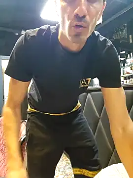 Snapshot of MASTERMONEY chatting on September 2025 09:41:01 AM MASTERMONEY online show from September 2025 09:41:01 AM