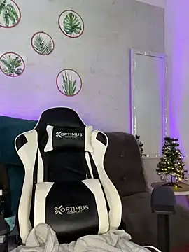 Snapshot of _SoyNooa_ chatting on December 2024 02:16:02 PM SoyNooa online show from December 2024 02:16:02 PM