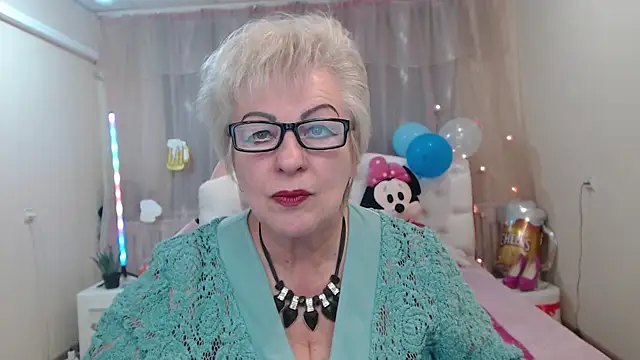 KayleSmoll online show from September 2025 06:21:02 PM