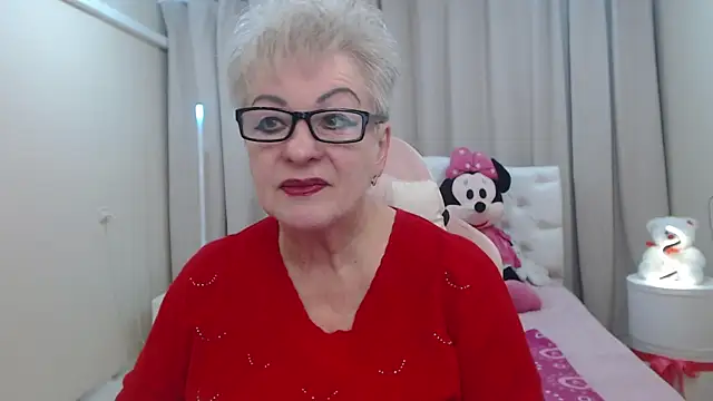 KayleSmoll online show from January 2026 07:39:01 PM