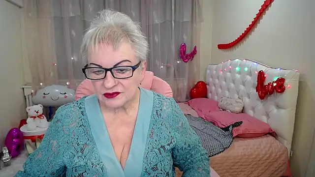 KayleSmoll online show from February 2025 10:53:01 PM
